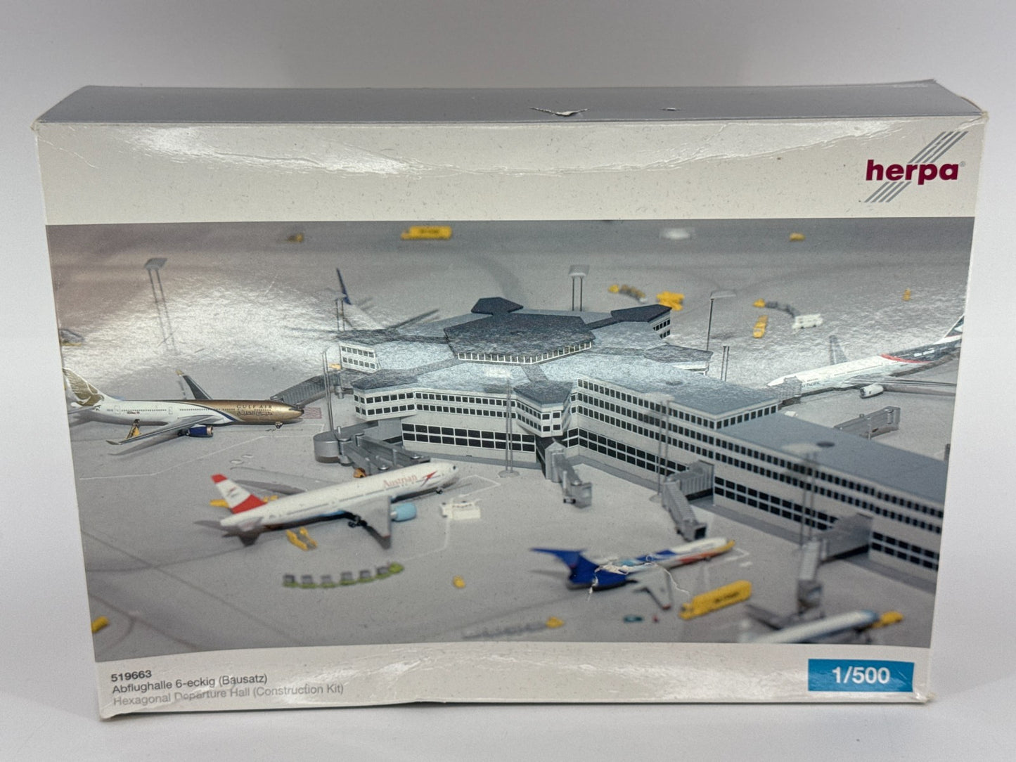 Herpa 519663 Hexagonal Departure Hall 1:500 Airport Model Kit Incomplete Parts