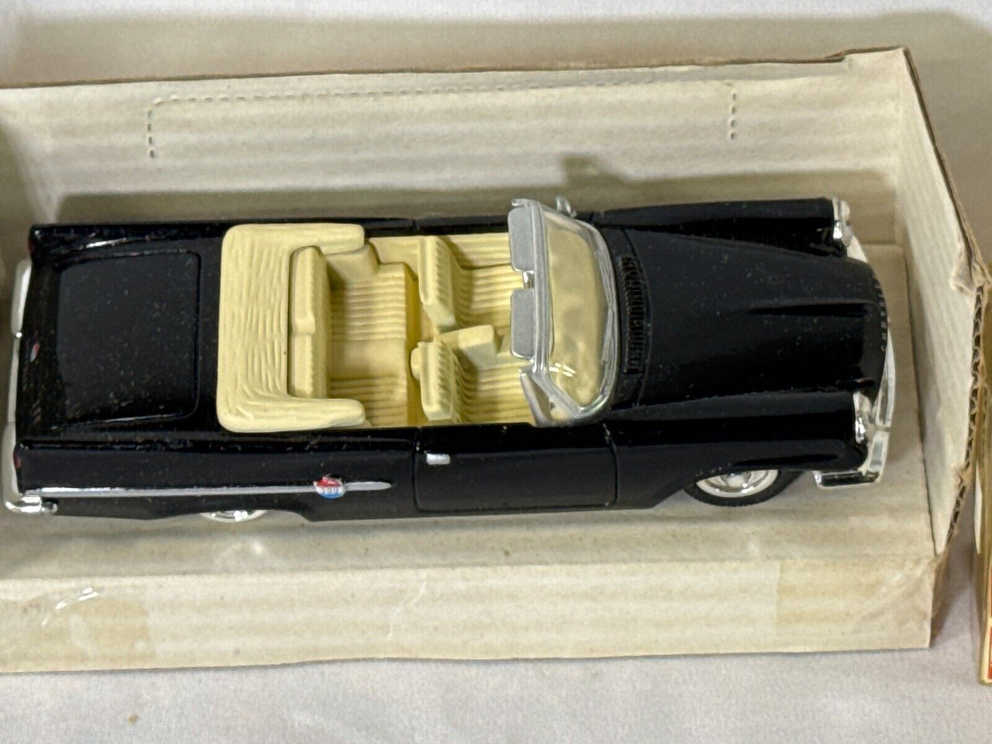 Busch 1:87 Citroen HY French Police Van #41944 + Bonus Vintage Diecast Cars HO