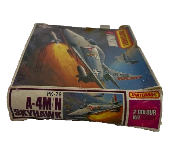 Vtg 1976 Matchbox A-4M/N Skyhawk 1/72 Scale Model Kit PK-29 Open Box 2073