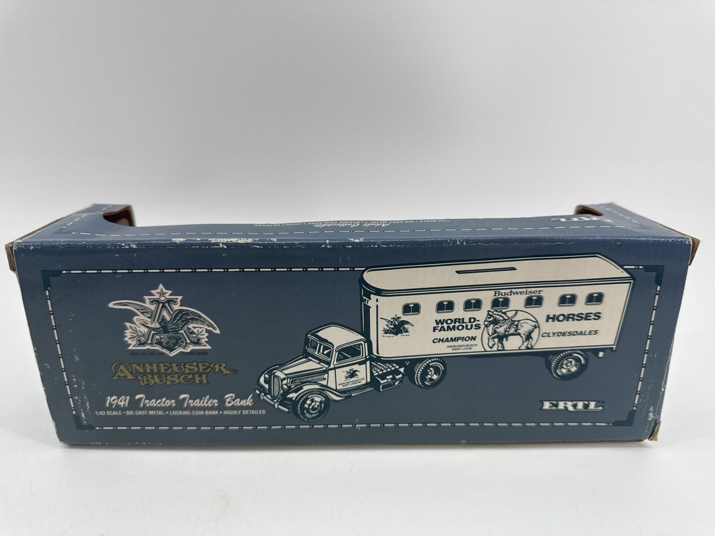 Ertl Anheuser Busch 1941 Tractor Trailer Bank 1/43 Die Cast Clydesdales
