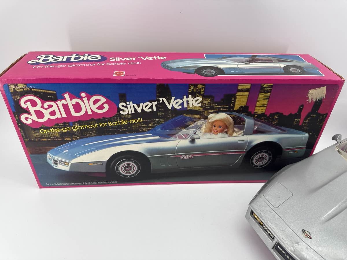 1983 Mattel Barbie Silver Corvette Car 4934 w/ Box