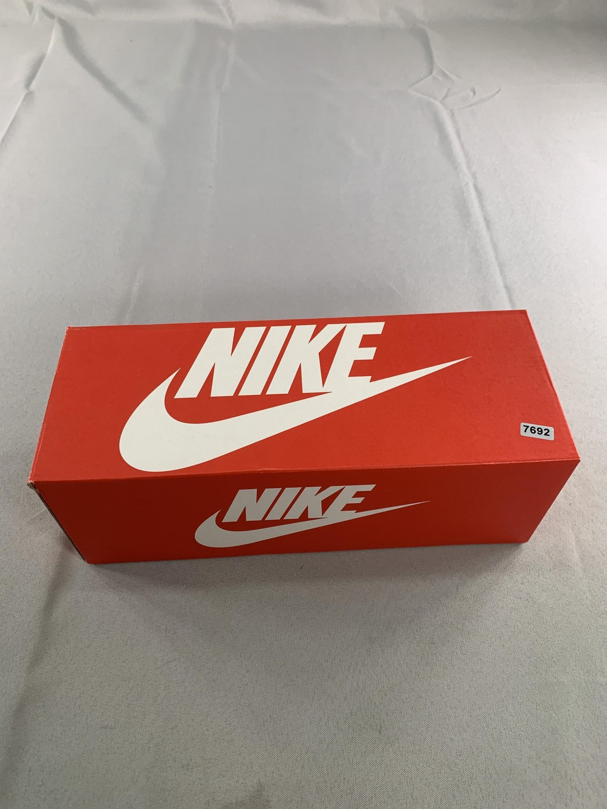 Nike Offcourt Slide Sandals Shoes Womens Size 6 White Revive Foam Logo Comfort