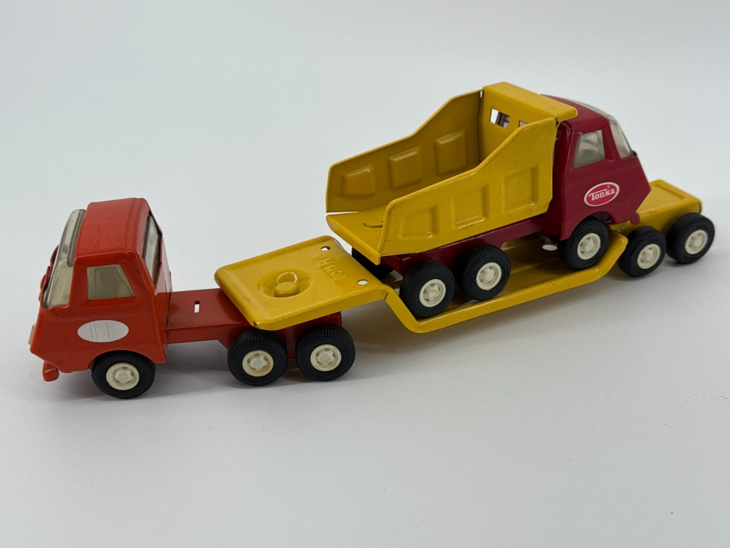 VTG 1970s Tonka Lowboy Flatbed Hauler Truck Dump Trailer Yellow Red Diecast Stee