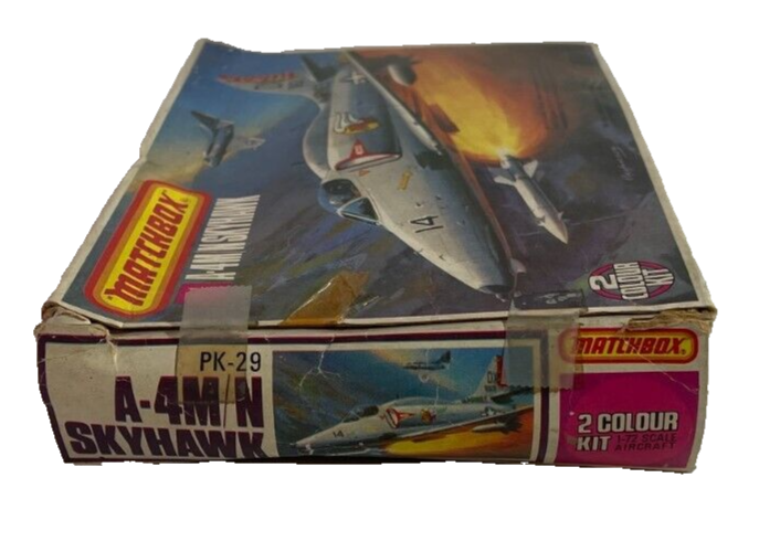 Vtg 1976 Matchbox A-4M/N Skyhawk 1/72 Scale Model Kit PK-29 Open Box 2073