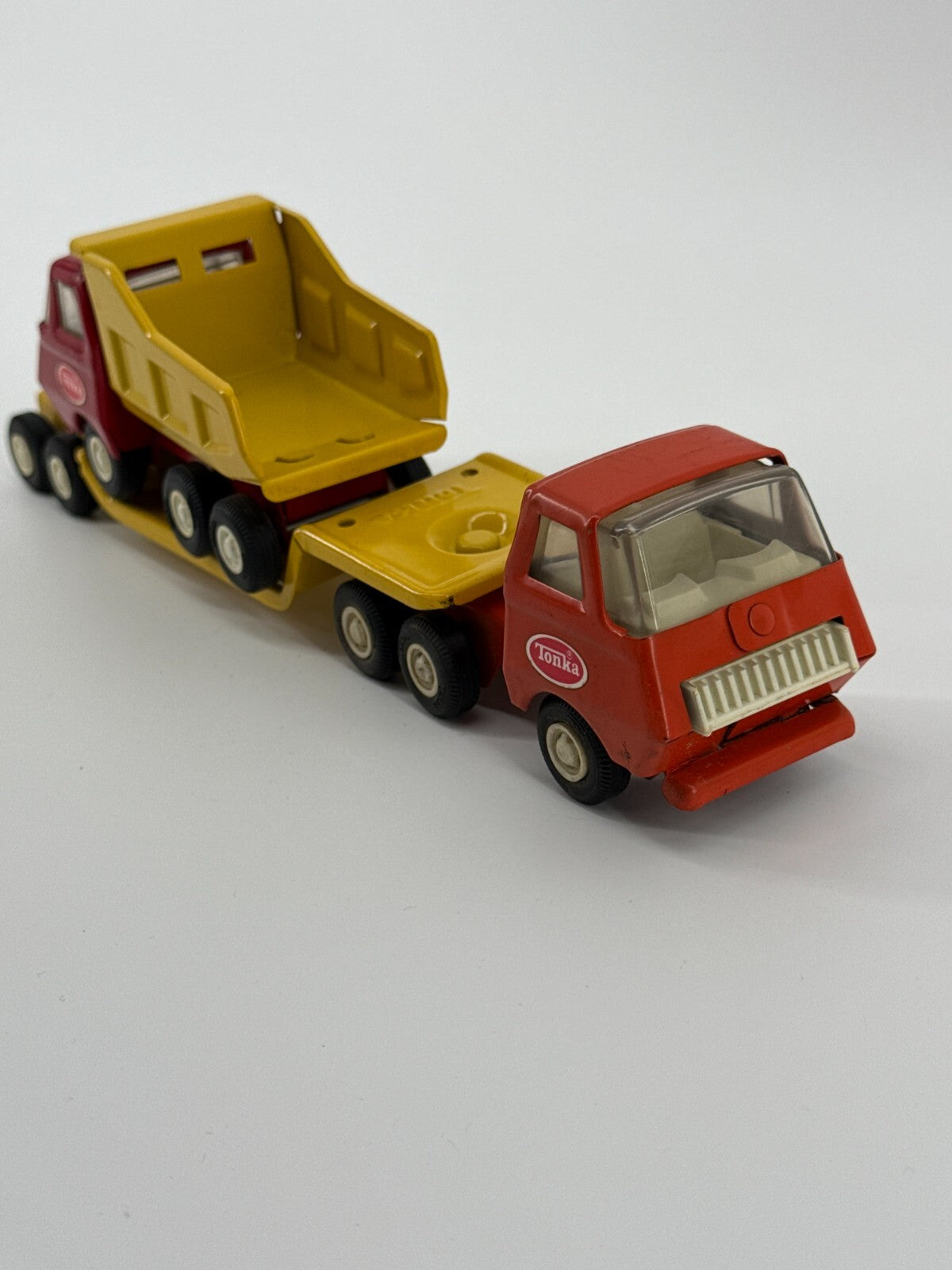VTG 1970s Tonka Lowboy Flatbed Hauler Truck Dump Trailer Yellow Red Diecast Stee