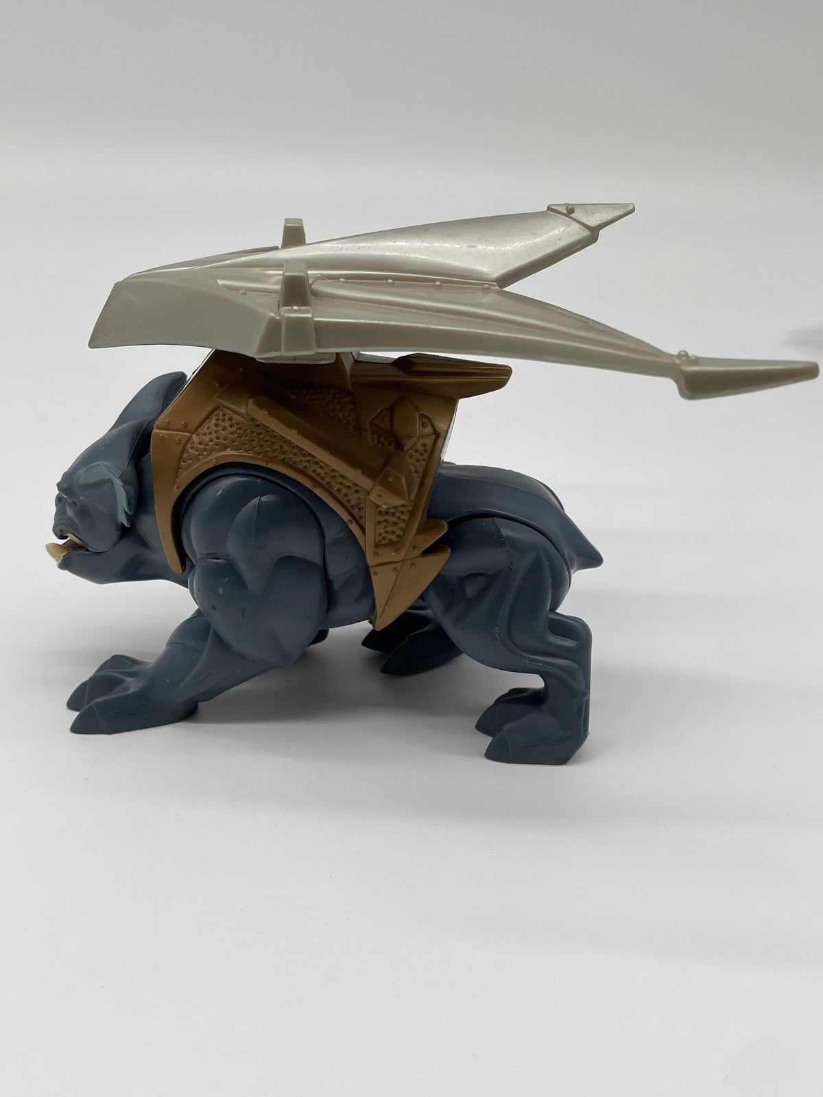 Vintage 1995 Gargoyles Steel Clan Cybernetic Panther Figure Kenner Disney TV