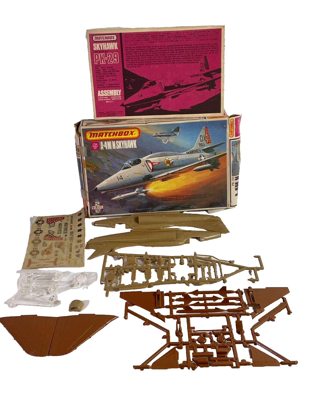 Vtg 1976 Matchbox A-4M/N Skyhawk 1/72 Scale Model Kit PK-29 Open Box 2073