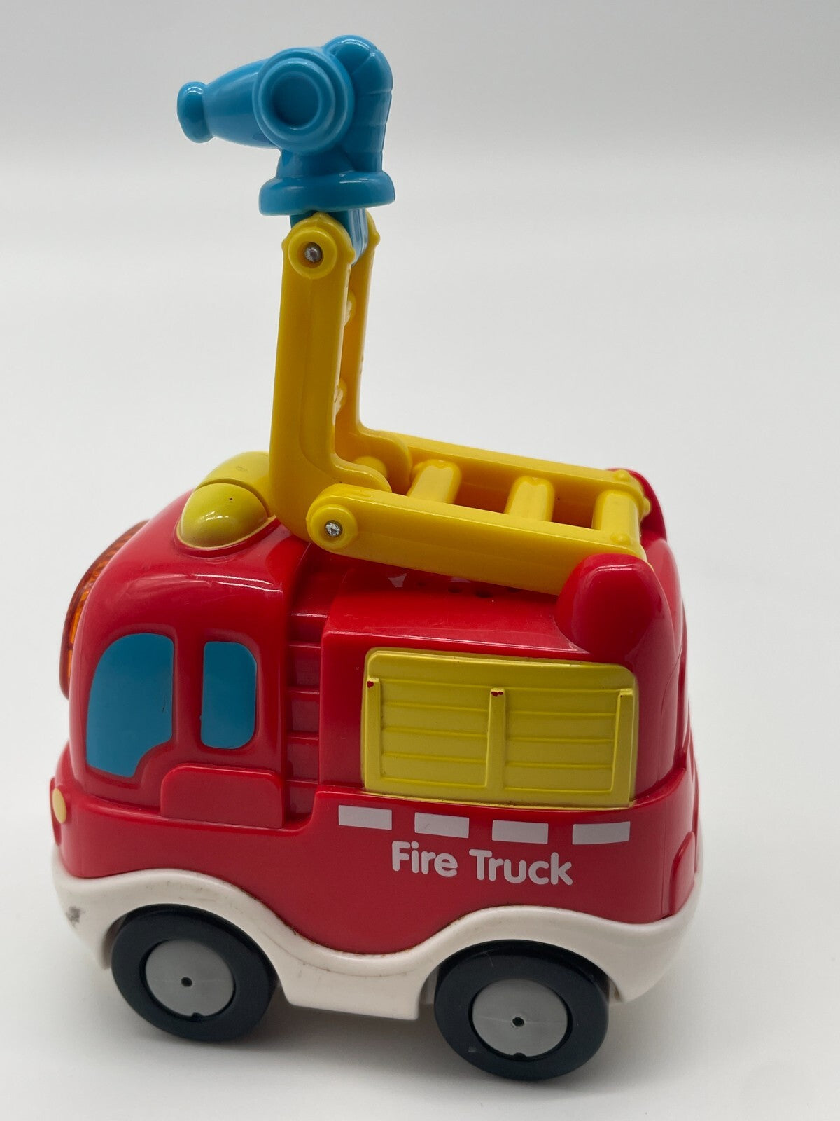 VTech Go Go Smart Wheels Red Fire Truck Tall Ladder Lights Sounds Toy Car