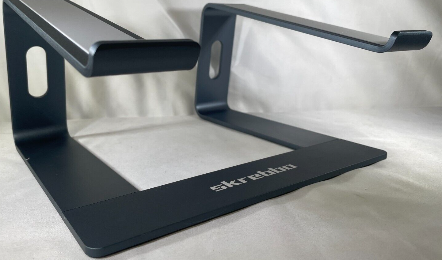 Skrebba Silver Laptop Stand 10-15.6" Ergonomic Riser Ventilated Aluminum Alloy