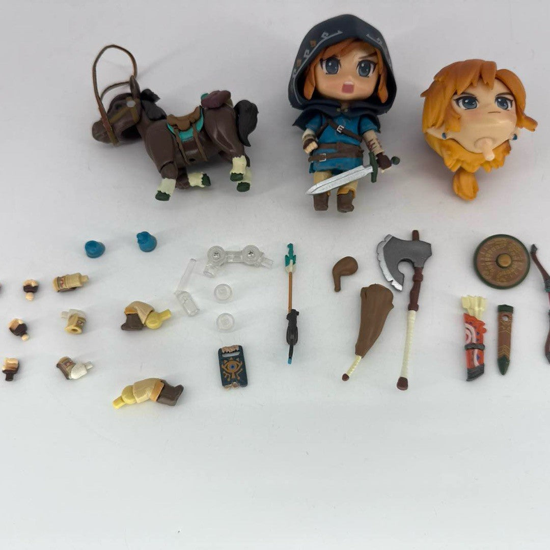 Nendoroid 733-DX Link & Epona Breath of the Wild The Legend of Zelda Figure