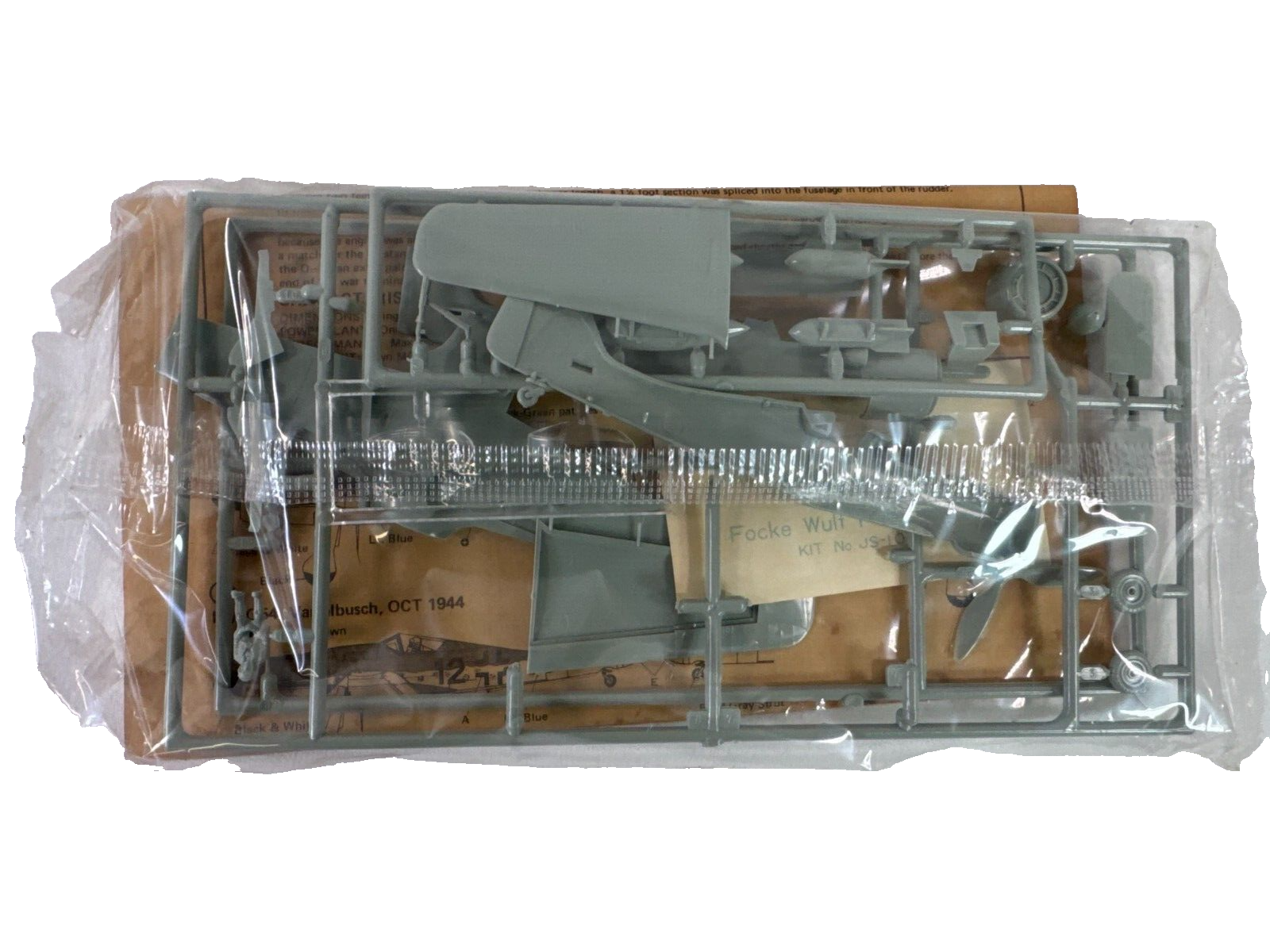 🛩️ Hasegawa 1/72 Focke-Wulf Fw190D-9 Model Kit (#1168) – Iconic WWII German