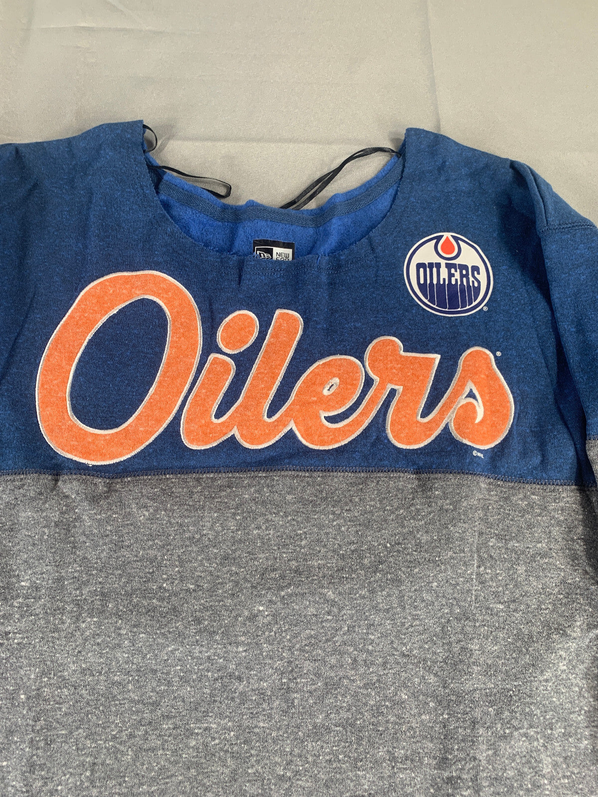 Edmonton Oilers New Era 5th & Ocean Womens Fleece Scoop Neck Pullover Sweatshirt