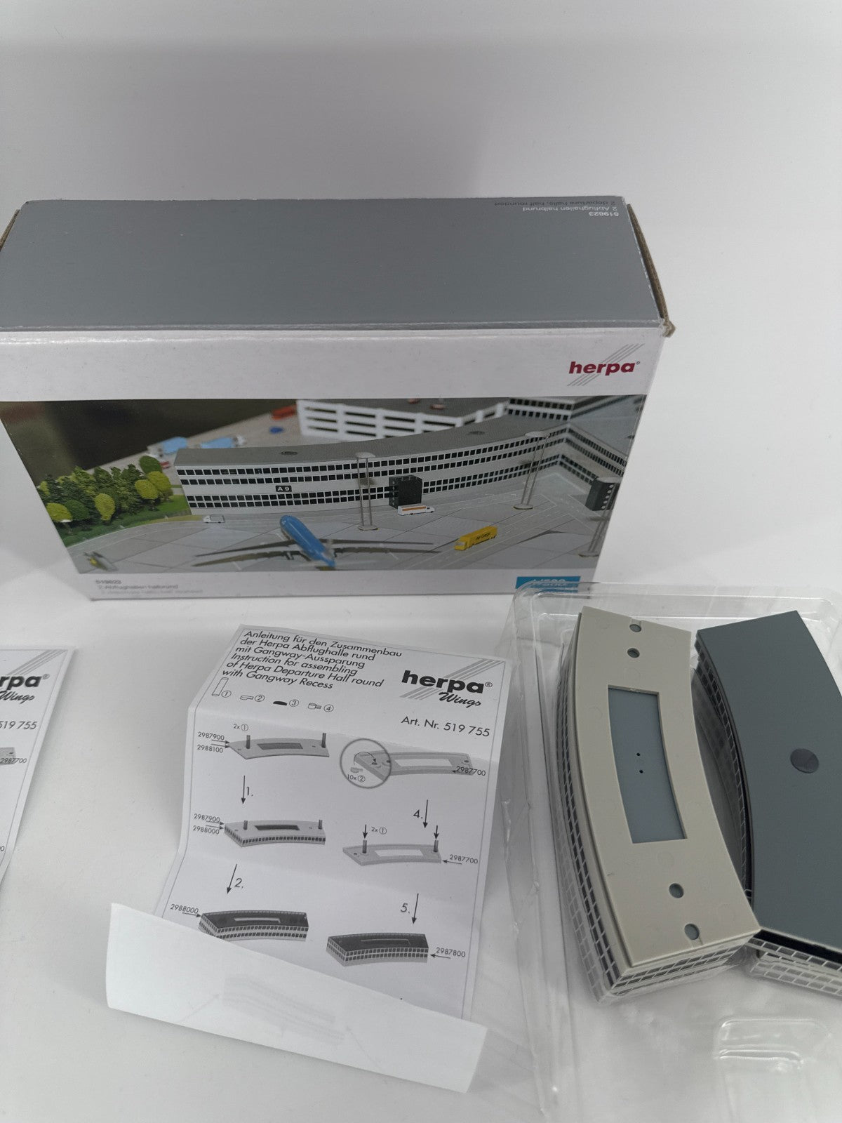 Herpa 519823 Half-Rounded Departure Hall 1:500 Lot of 2 Airport Models Parts