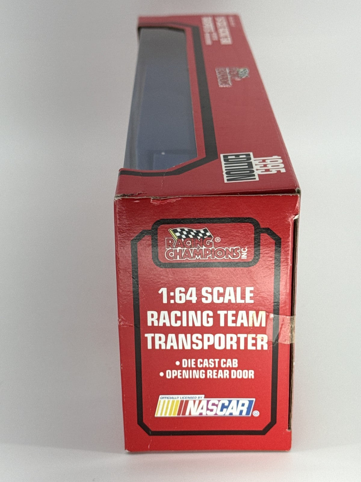 1995 Racing Champions Jeff Gordon #24 DuPont 1:64 Transporter Hauler