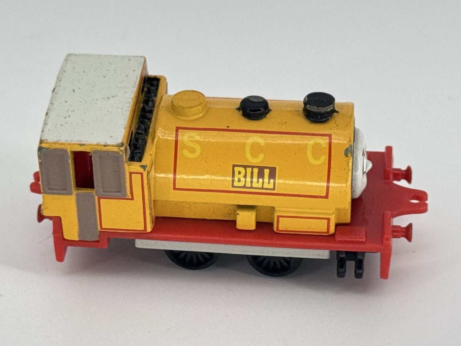 VTG 1991 ERTL Thomas & Friends Bill Diecast Train Tank Engine Yellow SCC