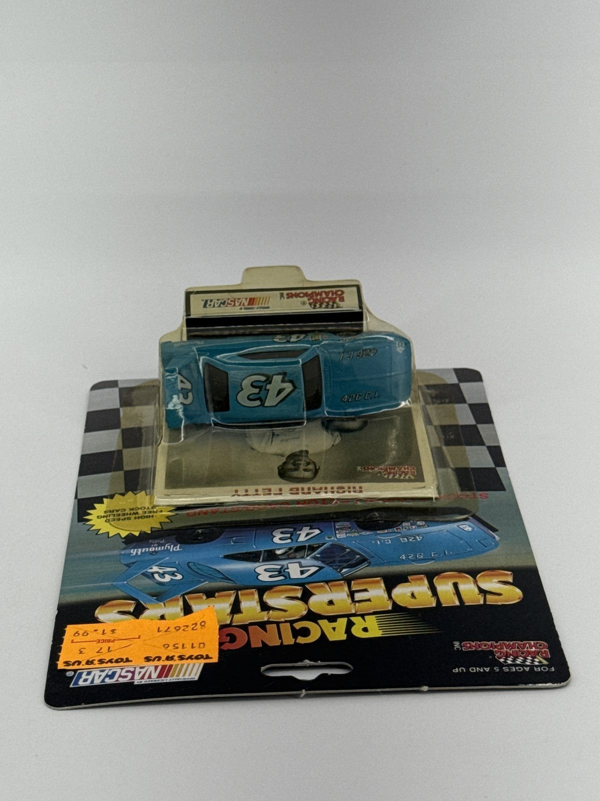 1991 Racing Champions Richard Petty #43 1970 Plymouth Superbird 1:43 NASCAR NIP