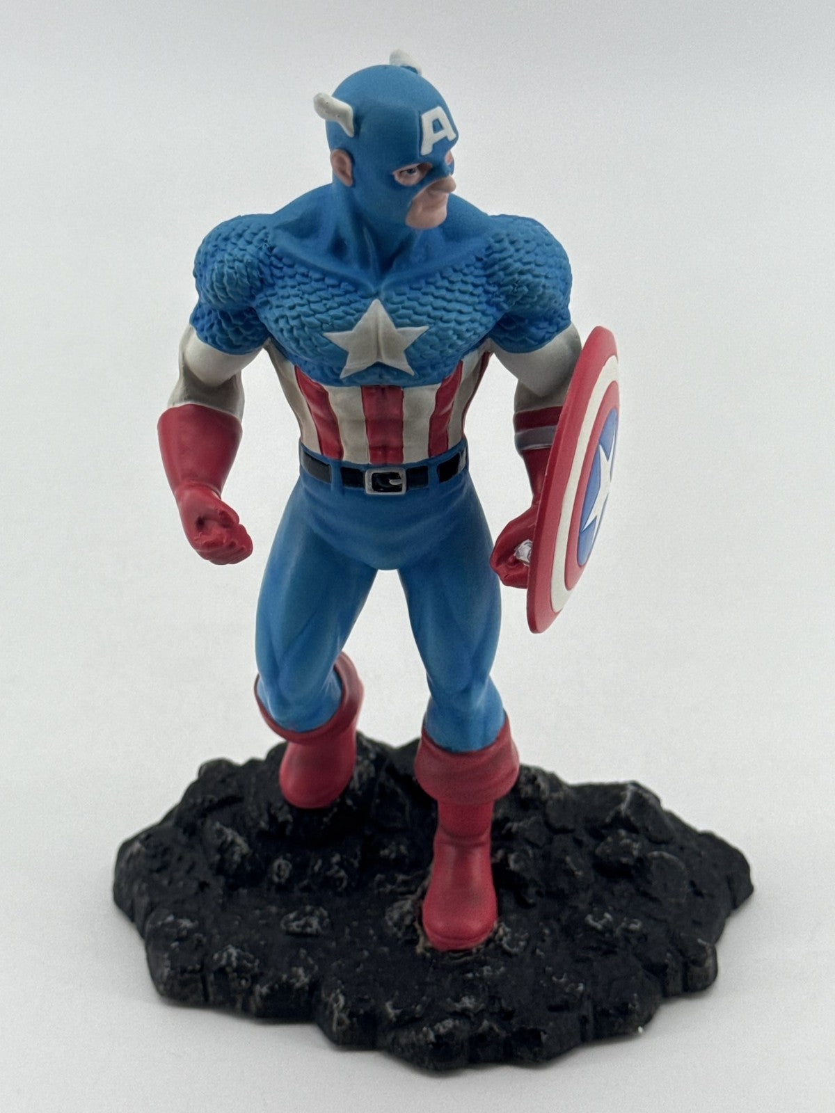 Corgi Marvel Heroes Captain America 1:12 Scale Hand Painted Metal Statue