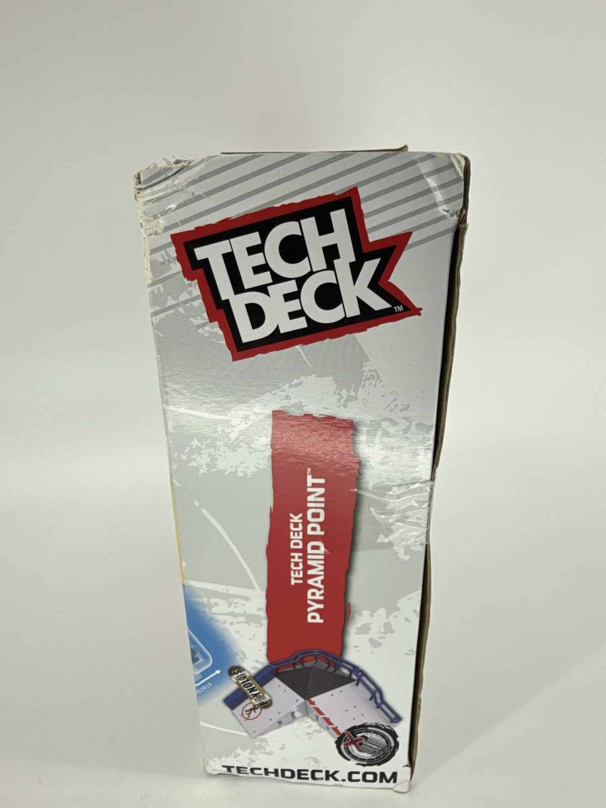 Tech Deck Pyramid Point X-Connect w/ Baker Skateboard Spin Master Ramp