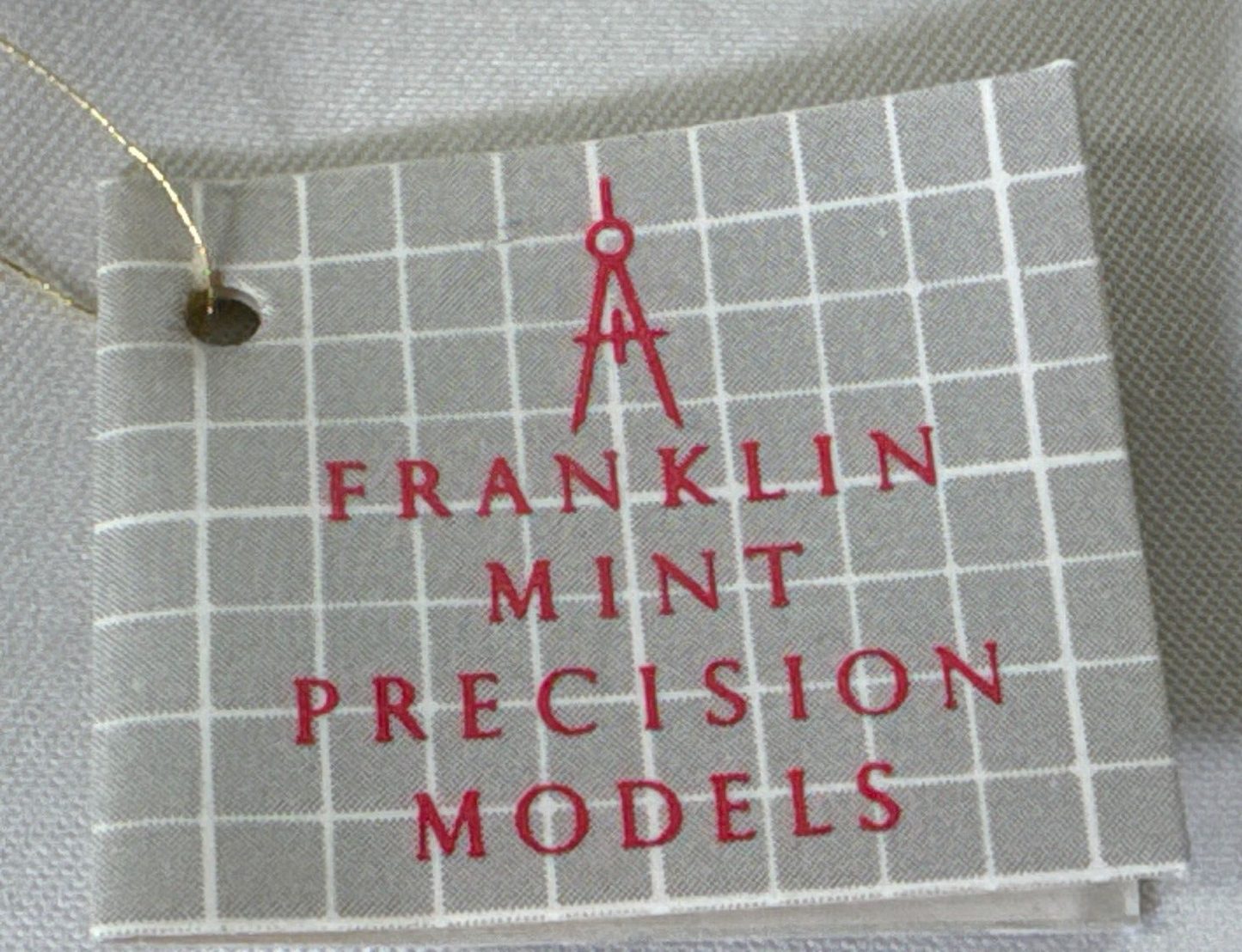 Franklin Mint 1938 Jaguar SS-100 1:24 Diecast Cream Ivory w/ Tag Chrome Wire