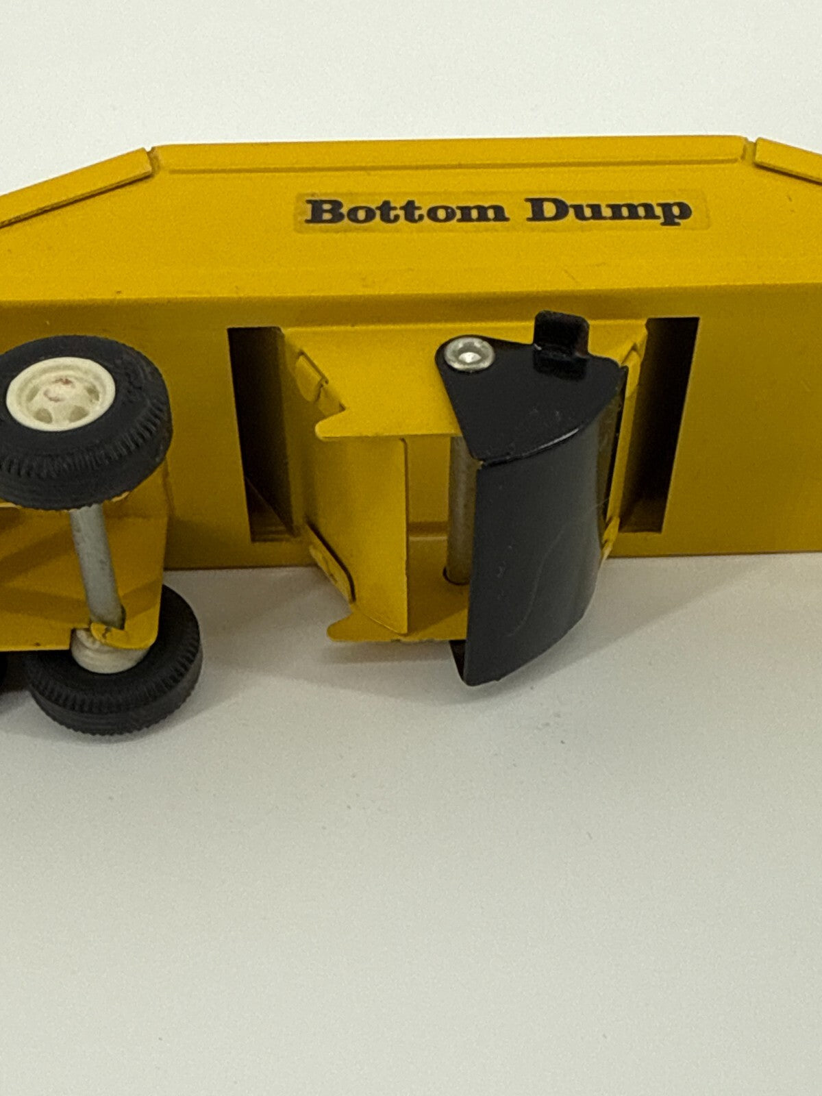 VTG 1970s Tonka Mini Bottom Dump Truck Yellow Orange Cab Steel Toy 9.25” USA Mad