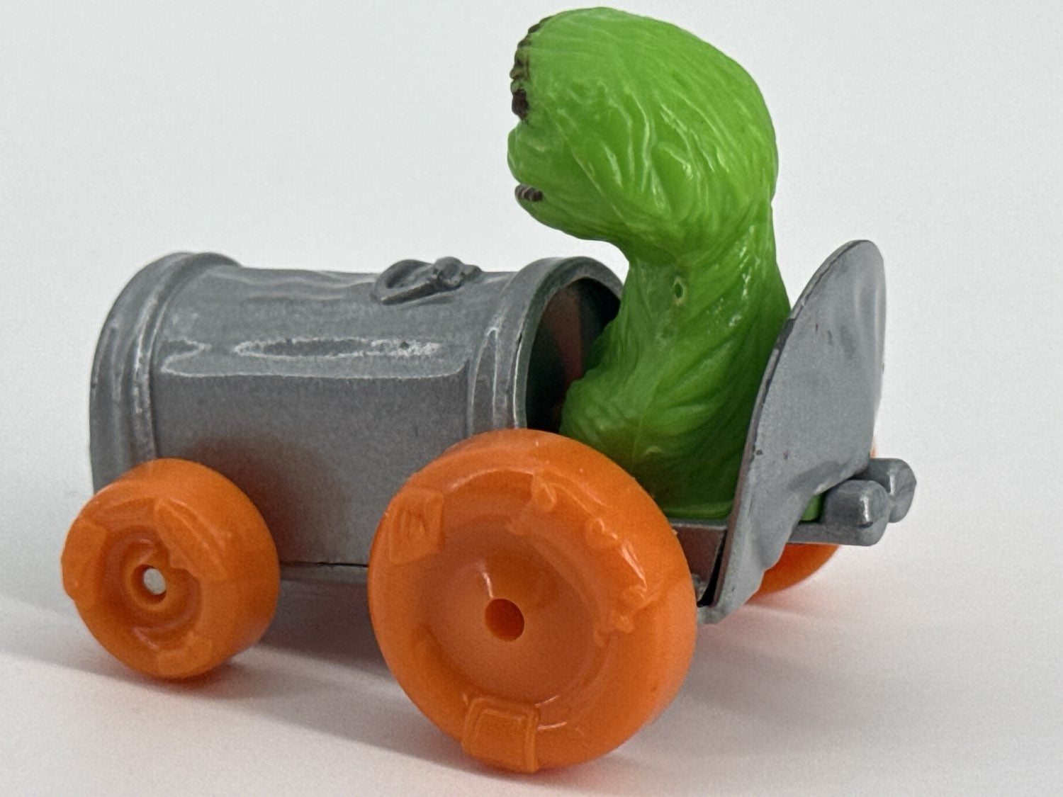 1982 Playskool Sesame Street Oscar the Grouch Trash Can Diecast Toy