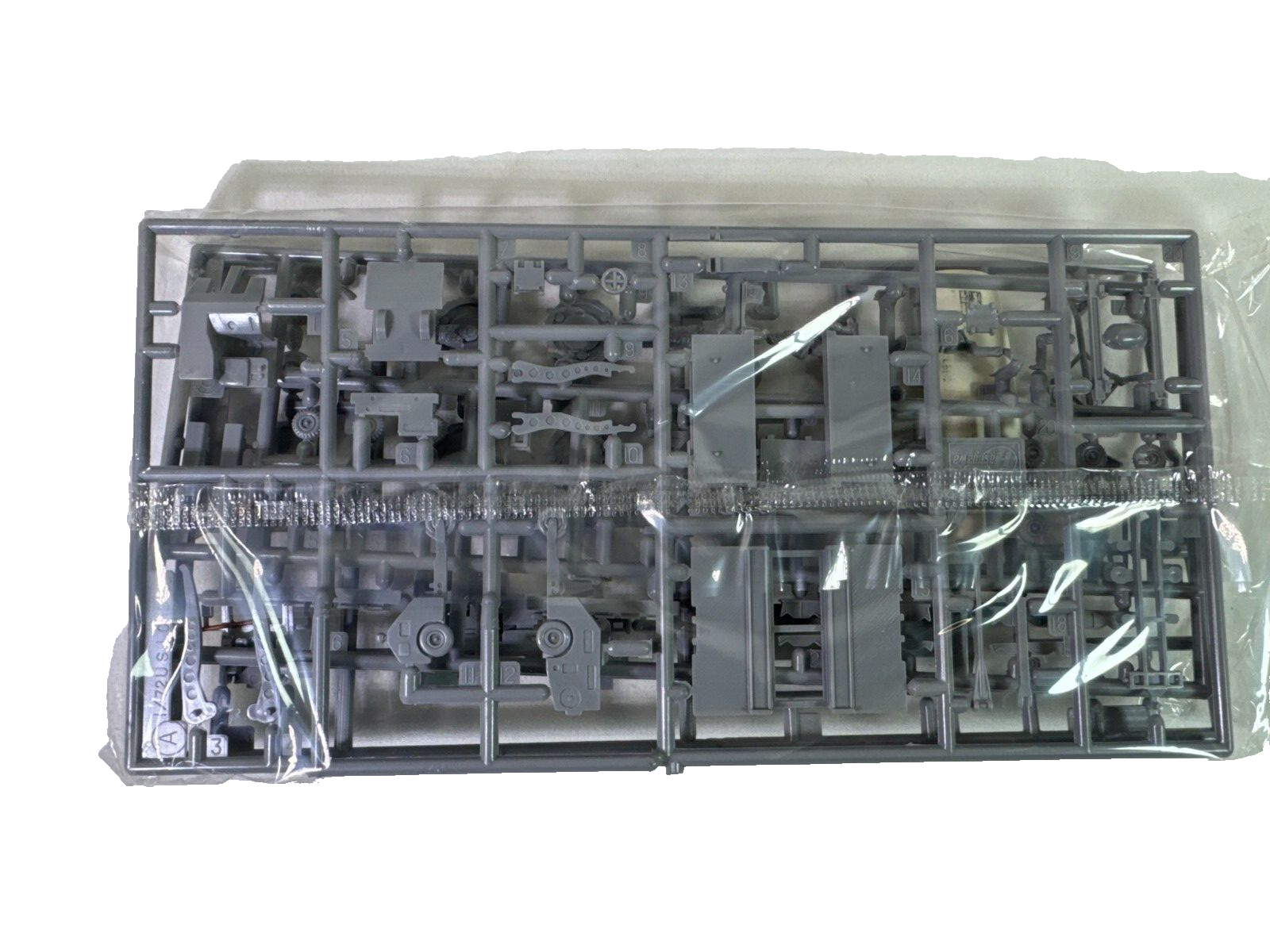 Hasegawa 1/72 Aircraft Weapons Loading Set – Military Airbase Diorama Accessorie