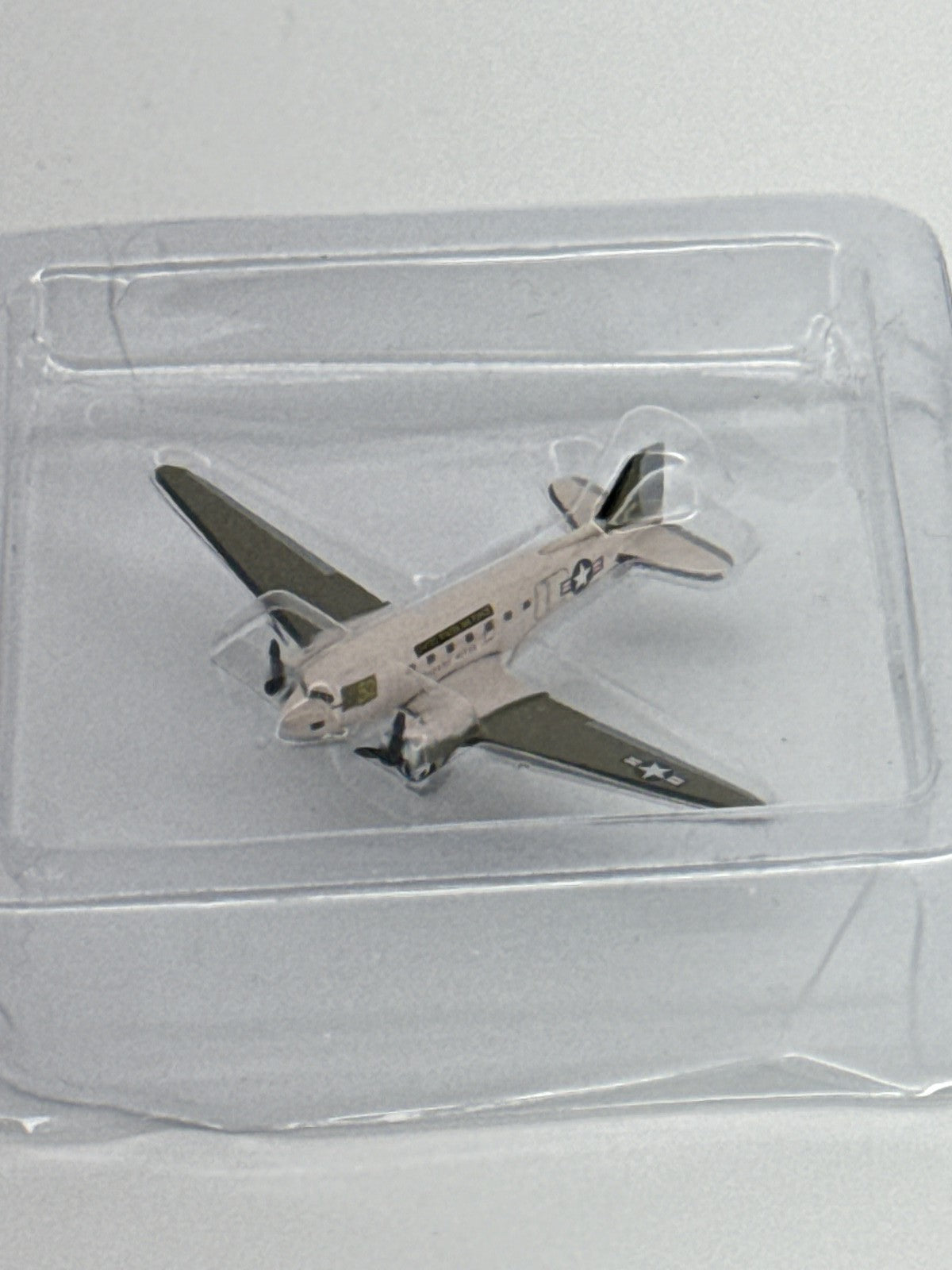 Herpa Wings Douglas C-47 Fassberg Flyer 1:500 Berlin Airlift USAF 511377