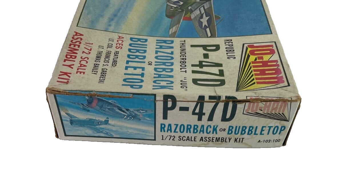 Vintage JO-HAN P-47D Thunderbolt "JUG" 1/72 Model Kit WWII Ace Pilot #1220