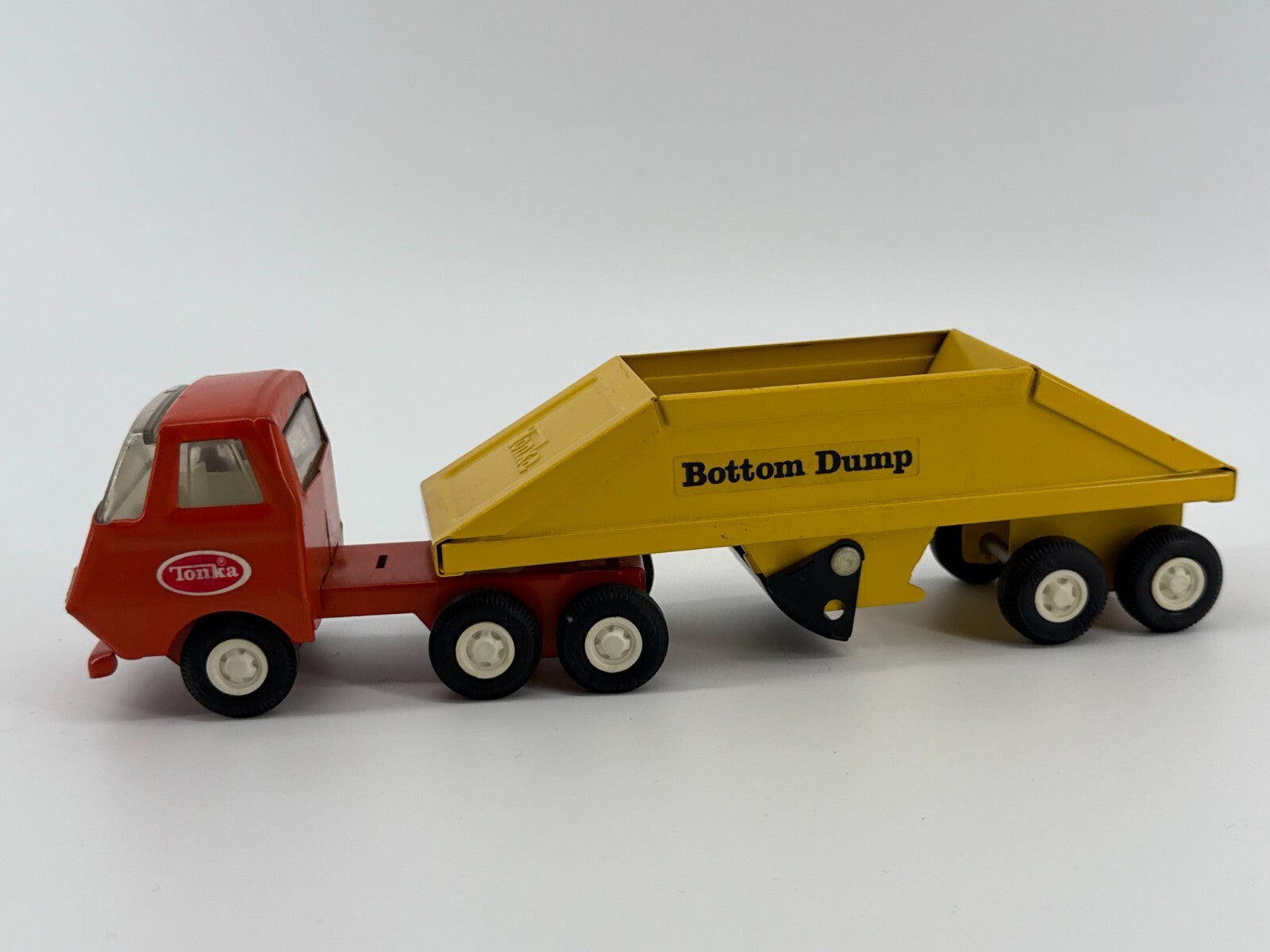 VTG 1970s Tonka Mini Bottom Dump Truck Yellow Orange Cab Steel Toy 9.25” USA Mad