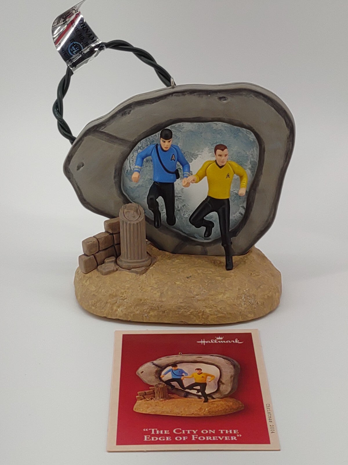 Hallmark 2004 Star Trek City on Edge of Forever Magic Ornament Lights Voice Box
