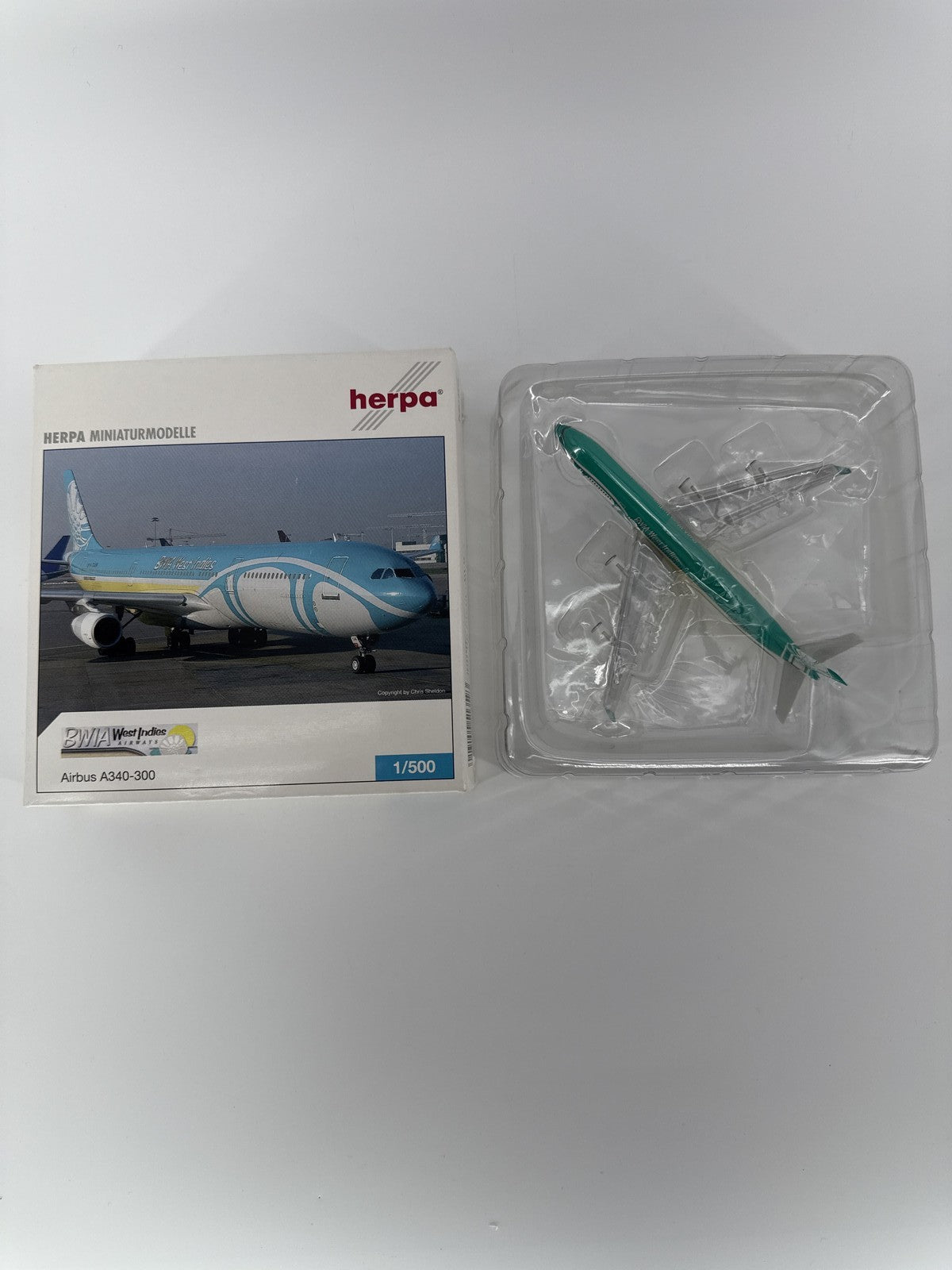 Herpa 1:500 BWIA West Indies Airways Airbus A340-300 Model Aircraft 513593