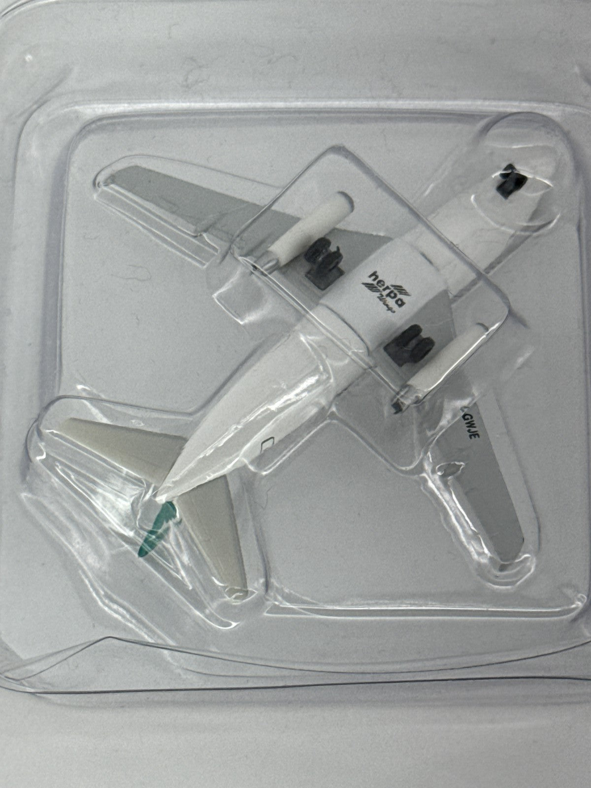 Herpa Wings WestJet Boeing 737-200 1:500 Diecast Model Airplane 505789