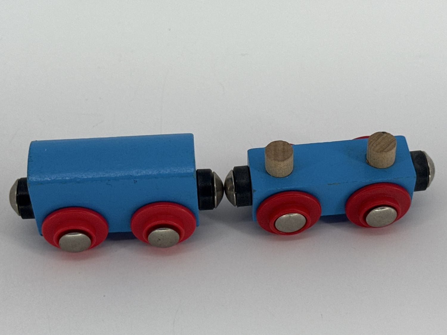 Wooden Magnetic Train Car Blue Engine Brio Thomas Compatible Toy