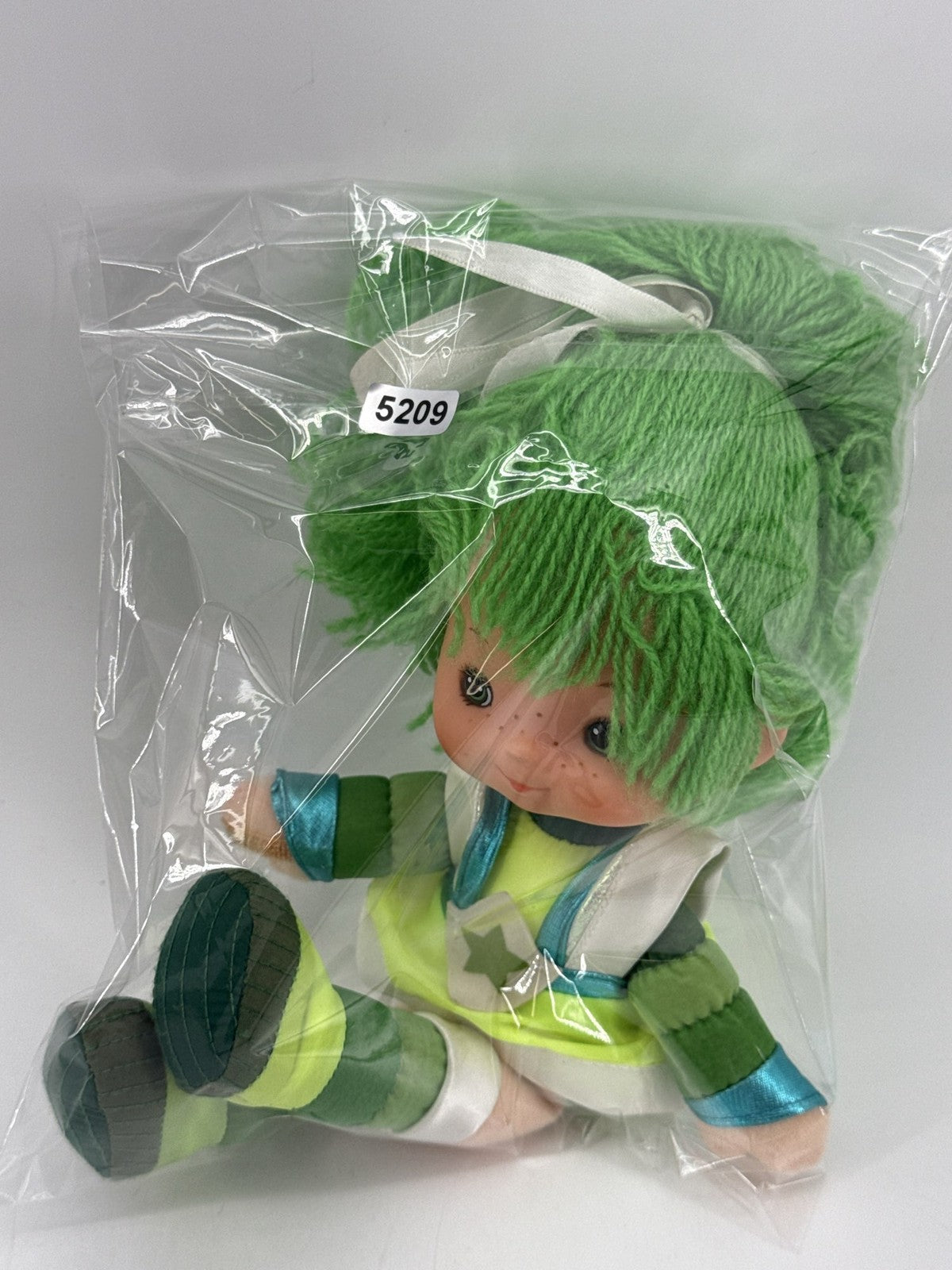 Rainbow Brite Patty O'Green Doll 1983 Hallmark Mattel 10" Yarn Hair