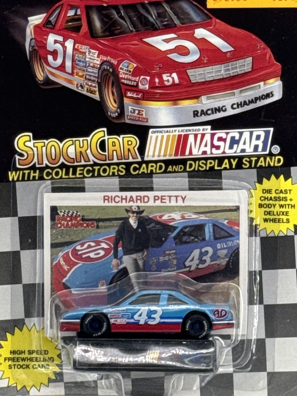 1991 Racing Champions NASCAR #43 Richard Petty Stock Car w/Card & Stand