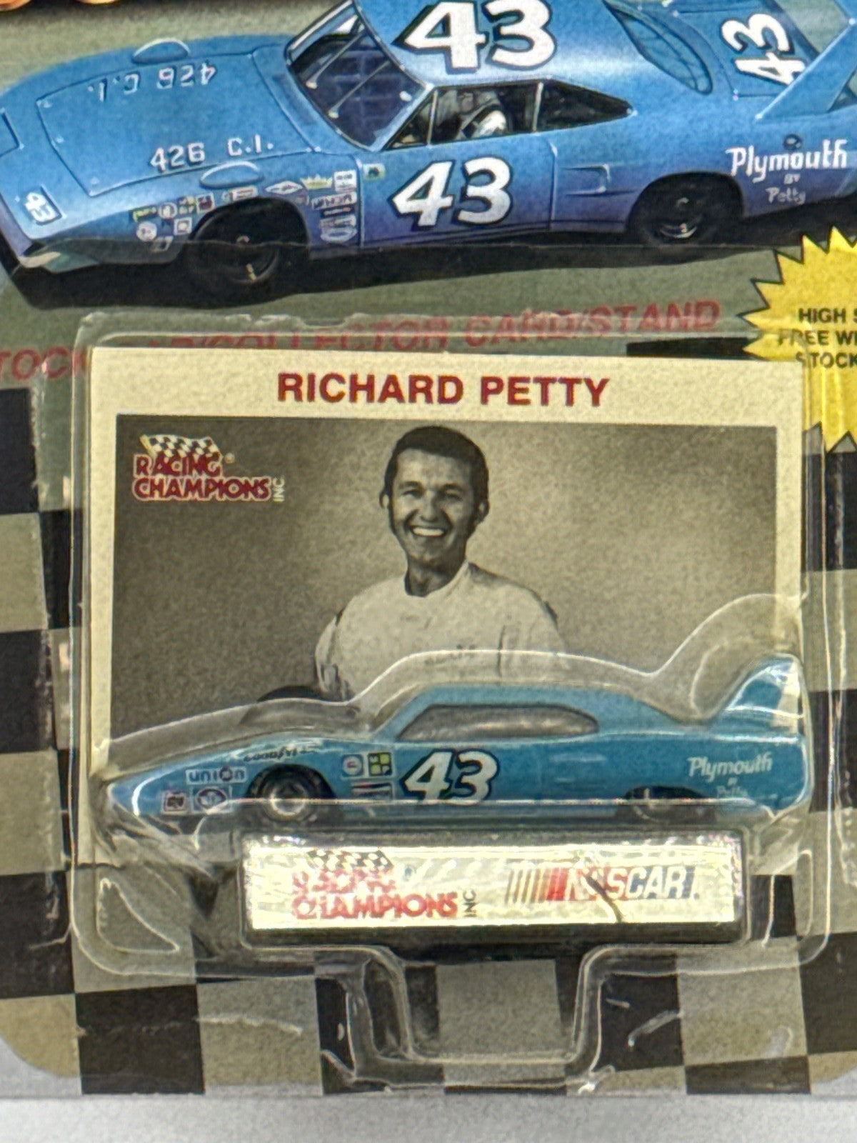 1991 Racing Champions Richard Petty #43 1970 Plymouth Superbird 1:43 NASCAR NIP