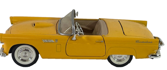 MotorMax 1956 Ford Thunderbird Yellow 1/24 Die-Cast Convertible #68015