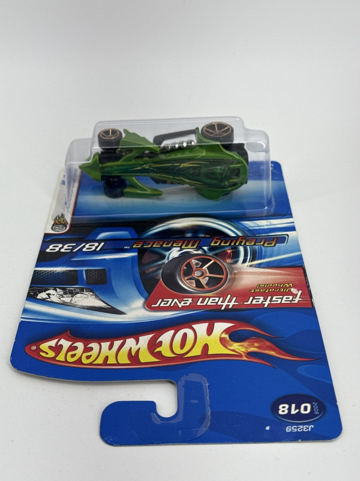 2006 Hot Wheels 18/38 PREYING MENACE Green FTE J3259