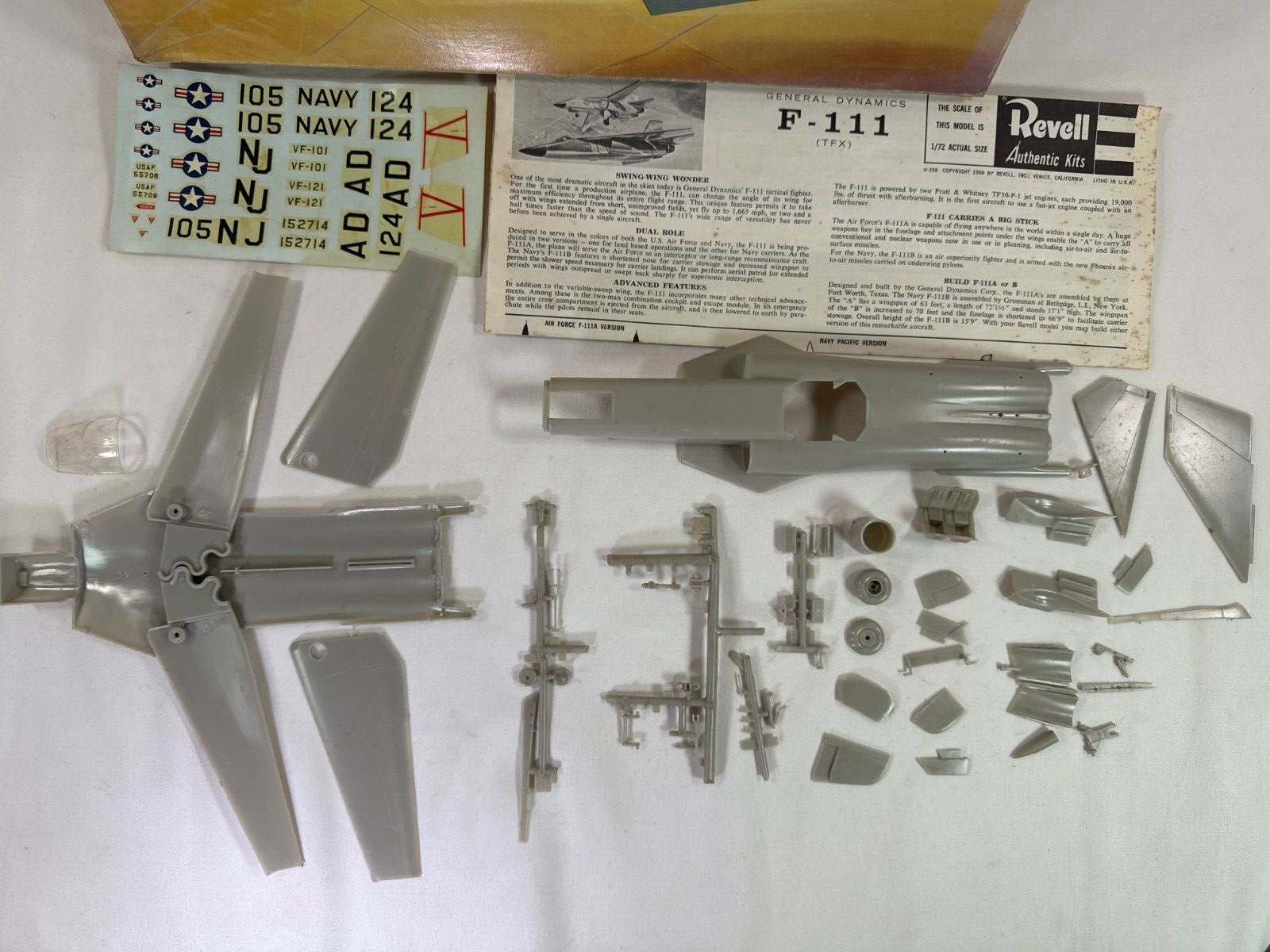 Revell F-111 TFX Tactical Fighter 1/72 Model Kit 1965 Vintage Swing-Wing USAF