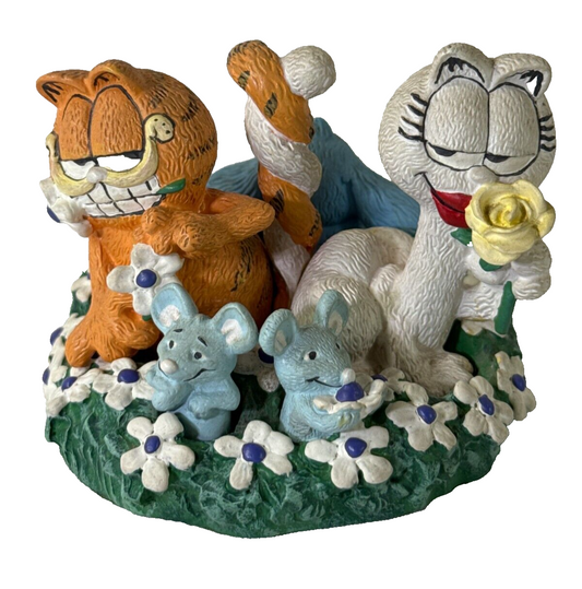 1993 Danbury Mint Garfield Love in Bloom Figurine Jim Davis Vintage Collectible
