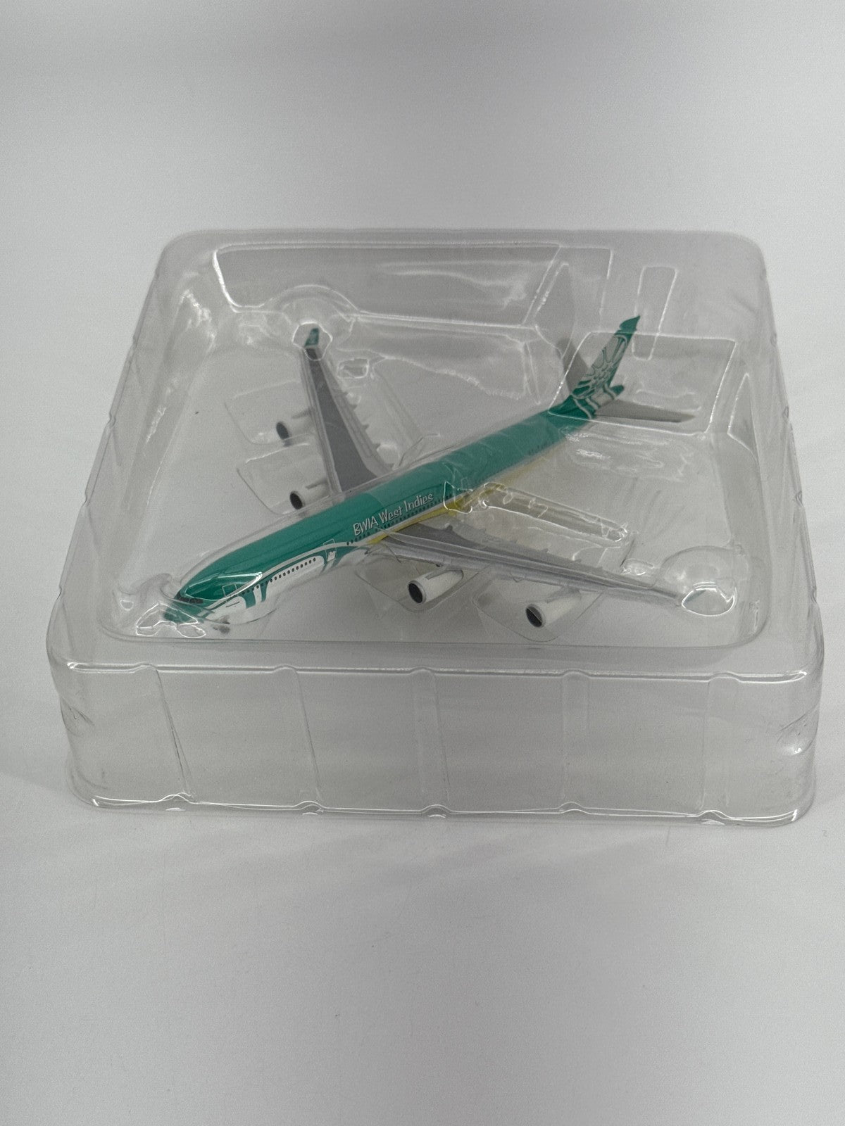 Herpa 1:500 BWIA West Indies Airways Airbus A340-300 Model Aircraft 513593