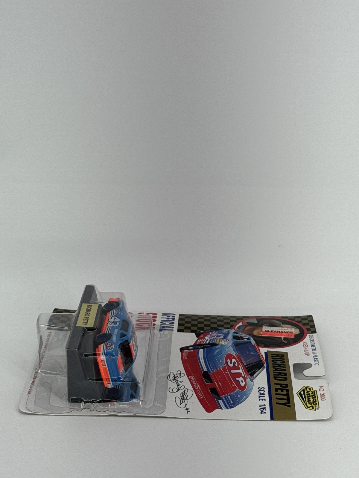 1992 Road Champs Richard Petty #43 STP Pontiac Grand Prix NASCAR 1:64 Diecast