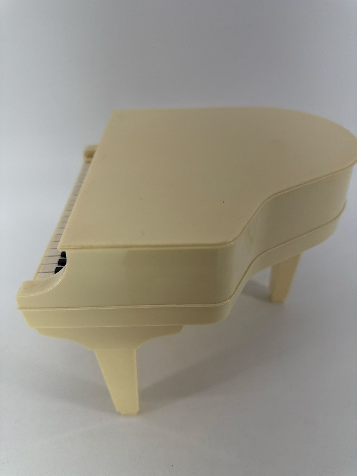 1981 Mattel Barbie Electronic Piano #5085