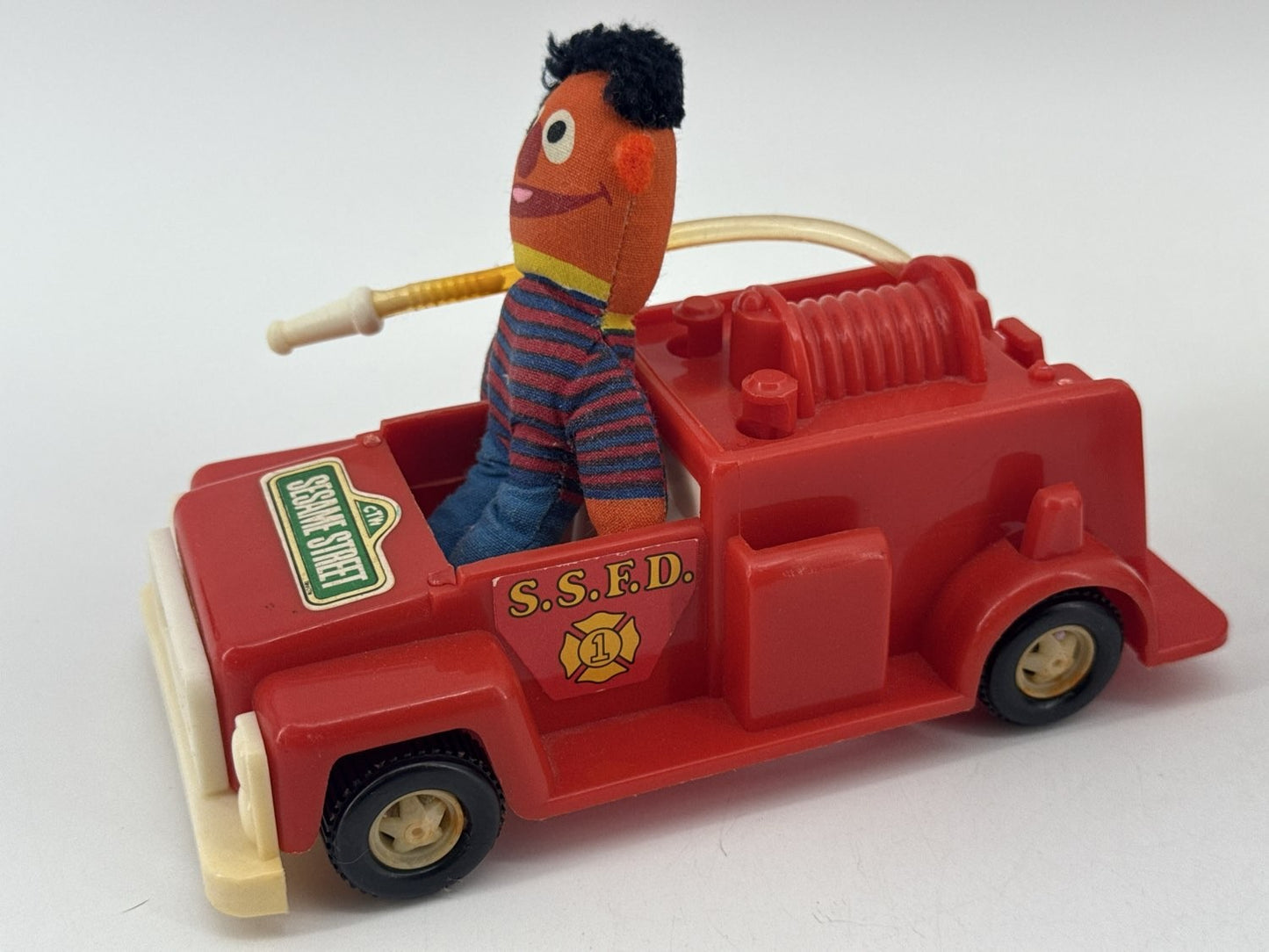 1993 Tyco Sesame Street Cars Elmo Oscar Bert