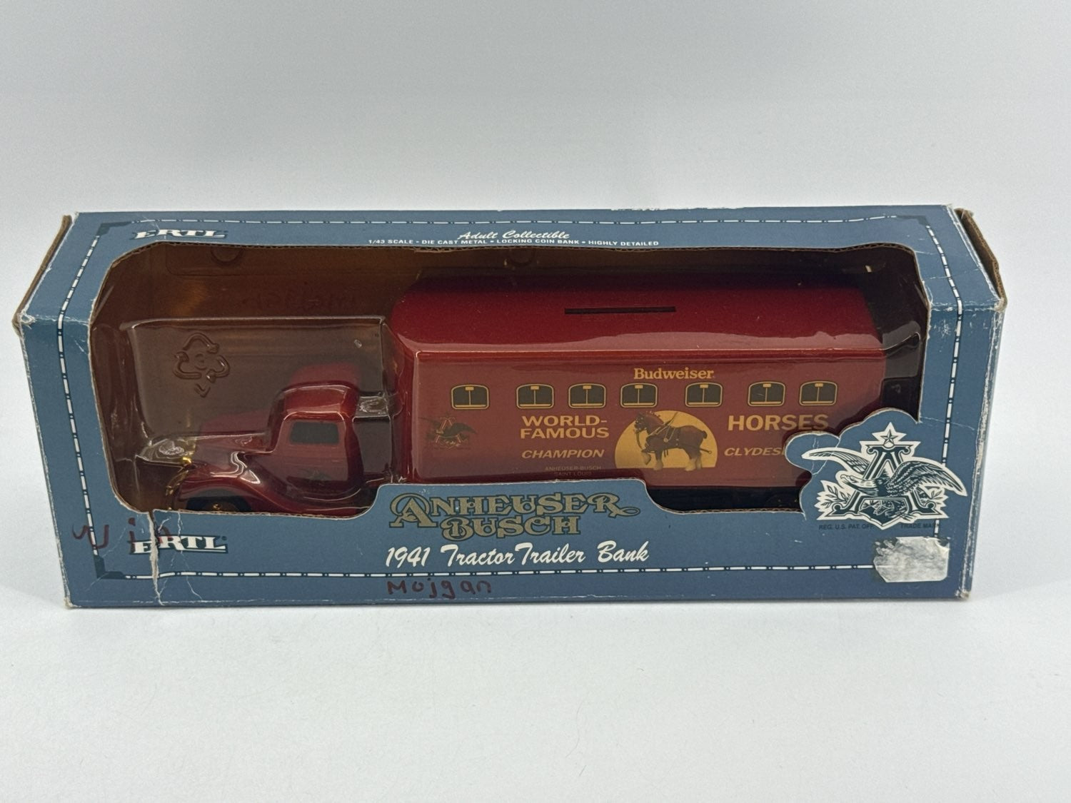 Ertl Anheuser Busch 1941 Tractor Trailer Bank 1/43 Die Cast Clydesdales