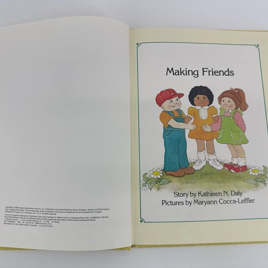 Cabbage Patch Kids Making Friends 1984 Parker Bros Book CPK
