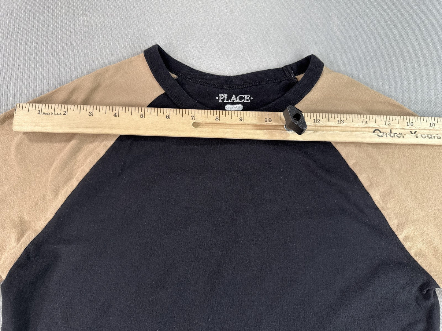 PLACE Raglan Long Sleeve Colorblock Two Tone Shirt L/G (10/12) Black Tan Men
