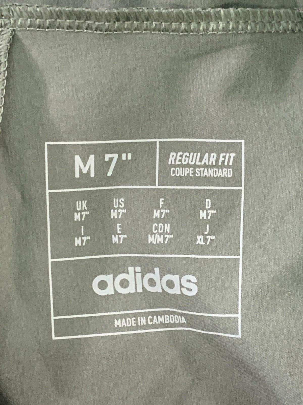 Adidas Shorts Mens Medium Gray Designed for Training AEROREADY Zip Pocket Gym