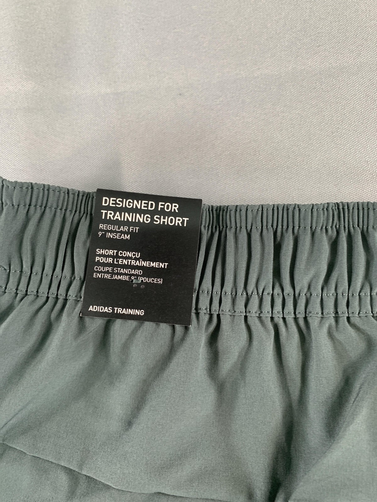 Adidas Shorts Mens Medium Gray Designed for Training AEROREADY Zip Pocket Gym