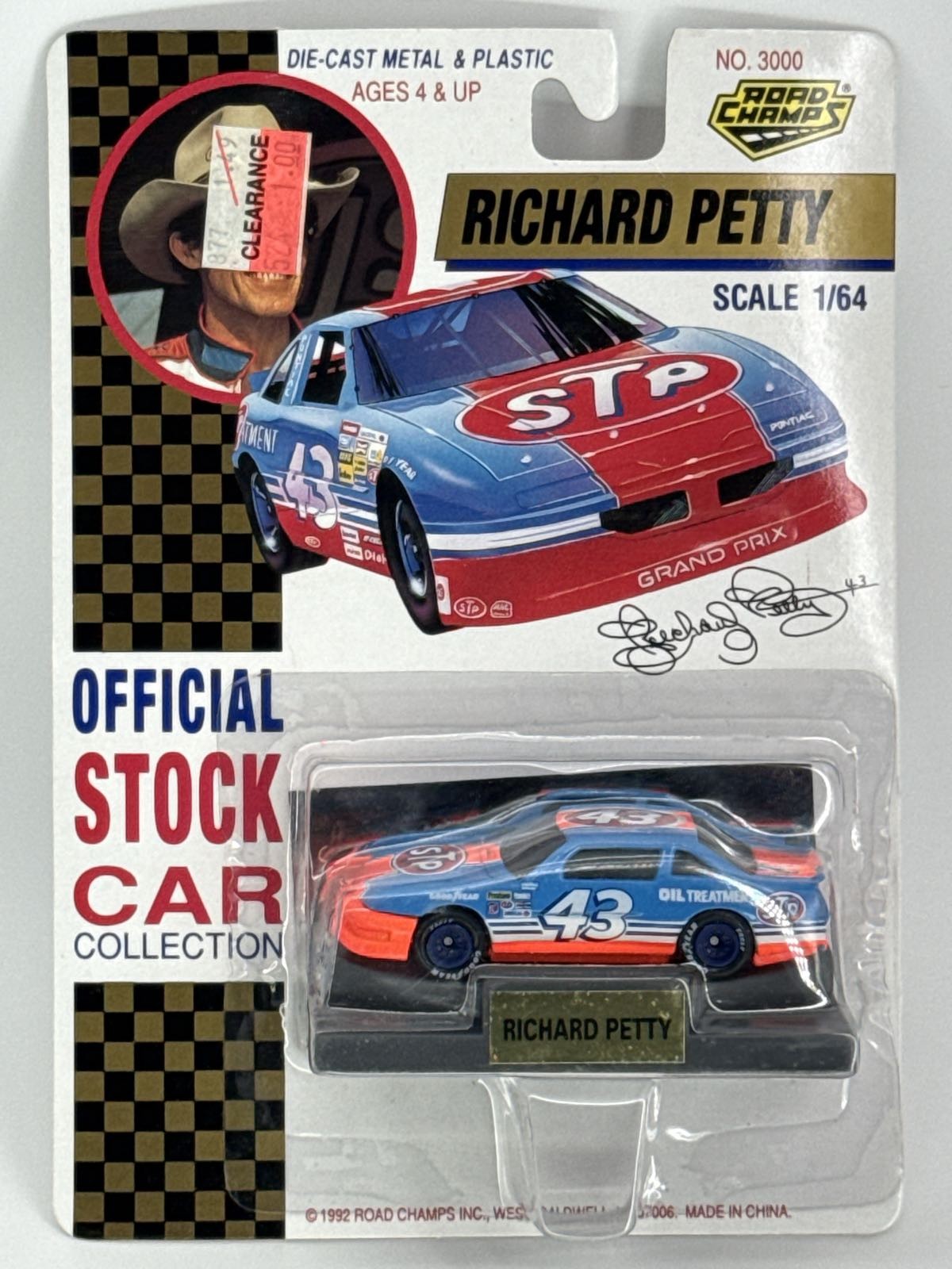 1992 Road Champs Richard Petty #43 STP Pontiac Grand Prix NASCAR 1:64 Diecast